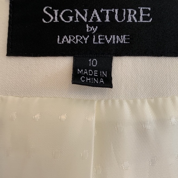 Excellent Condition Blazer - Picture 7 of 10